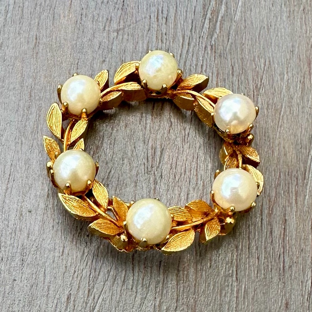 Liner Vintage Gold & Pearl Leaf Brooch - Picture 3 of 12